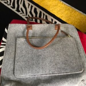 Large tote